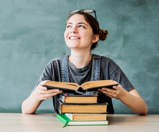 Re-visioning and building capacity for literacy instruction in the 21st century